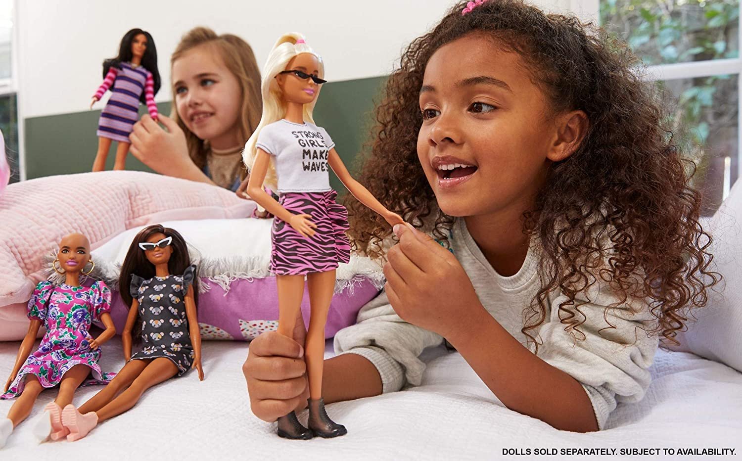 Barbie Fashionistas Doll #140 with Long Brunette Hair Wearing Mouse-Pr –  Lian Style Store