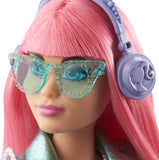 Barbie Princess Adventure Daisy Doll in Princess Fashion (12-inch Curvy) with Pink Hair, Pet Kitten, Tiara, 2 Pairs of Shoes and Accessories, for 3 to 7 Year Olds, Multi (GML77)